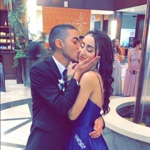 Meet your Posher, Alex